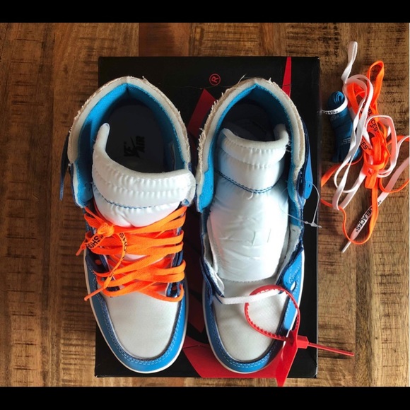 Off White x Air Jordan 1 RETRO HIGH OG ‘UNC’ - Picture 3 of 6